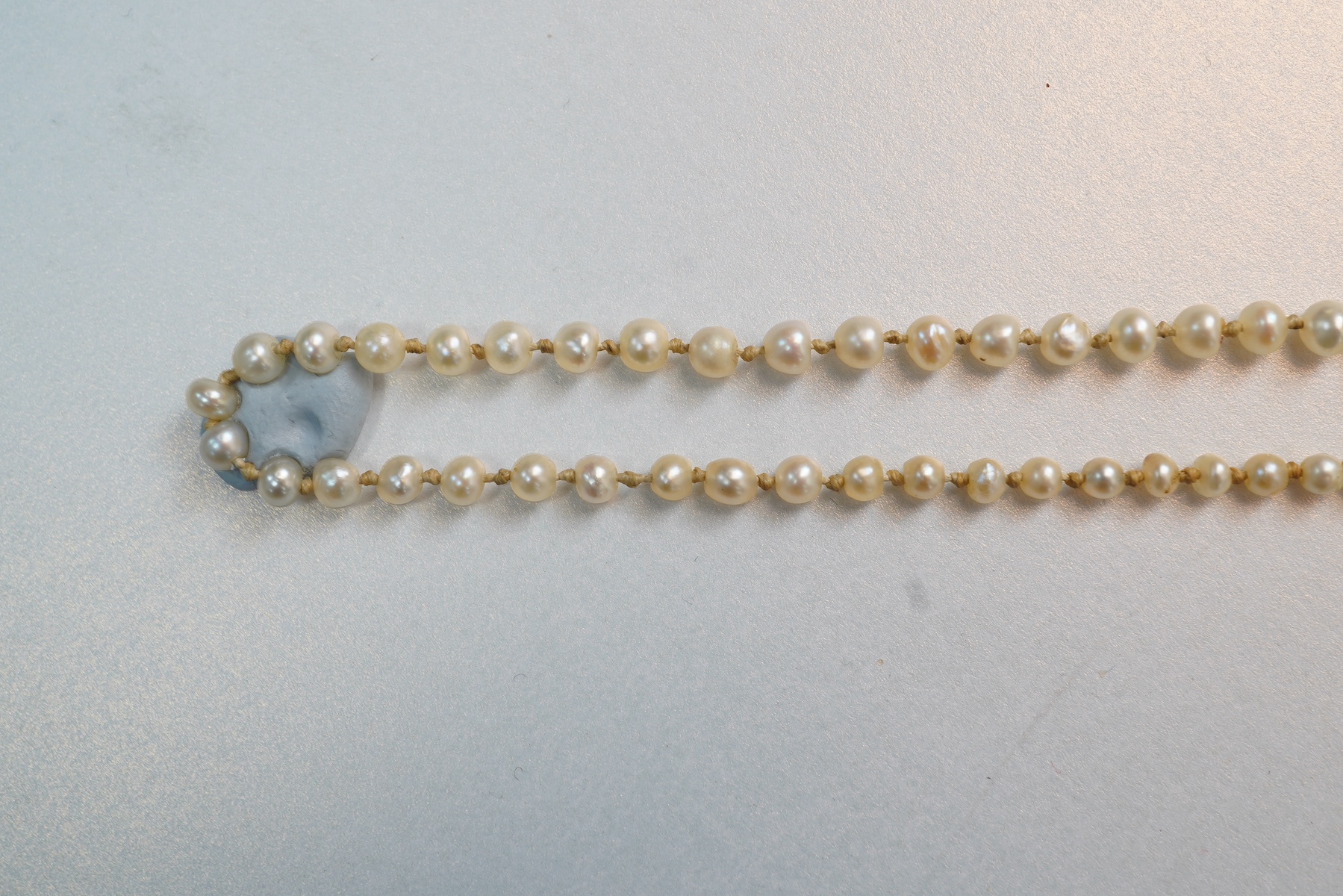 A pearl necklace, 19th century